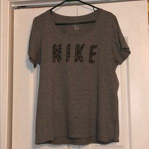 Nike tee